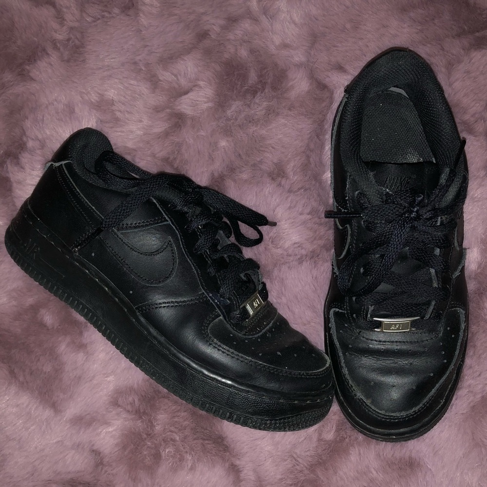 Nike Air Force 1 - BLACK (4y)